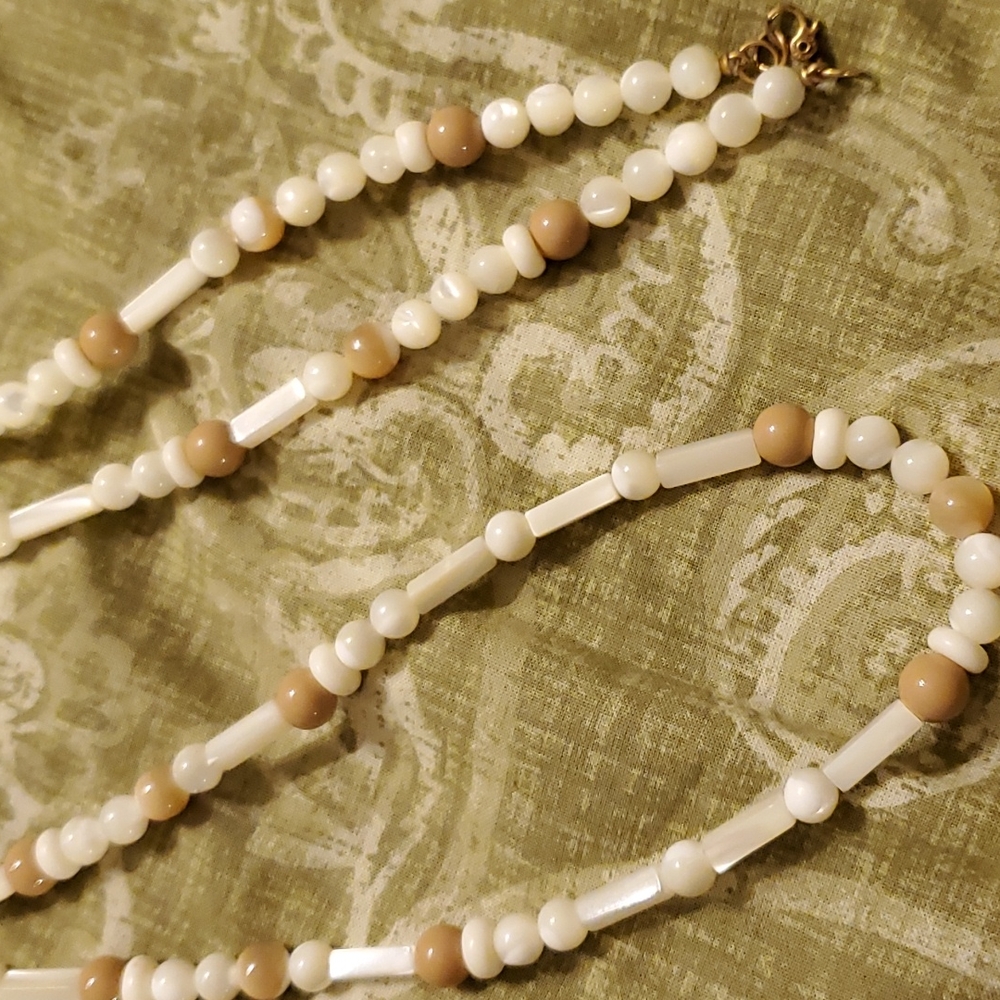 Polished stone necklace
